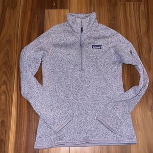 A great Women’s Patagonia pullover fleece jacket